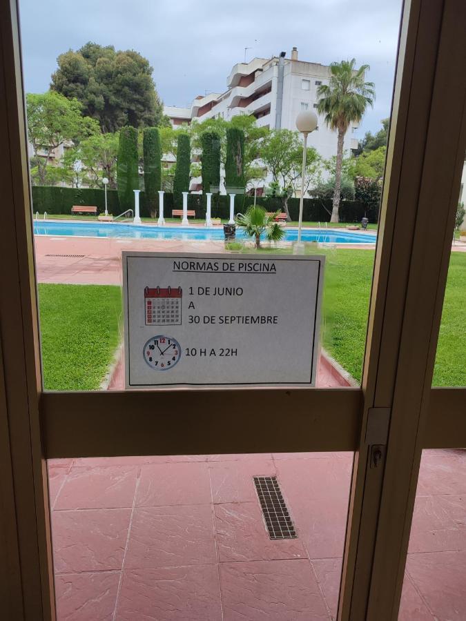 Bonito apartamento cerca de la playa Salou Exterior foto