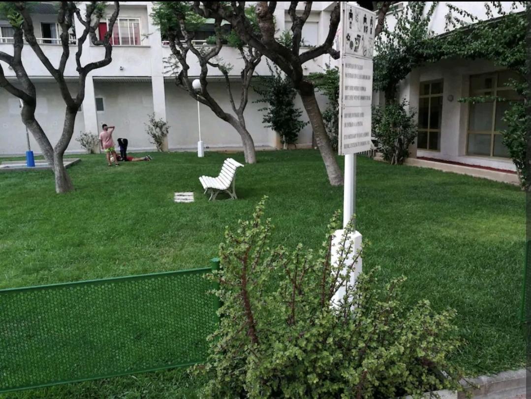 Bonito apartamento cerca de la playa Salou Exterior foto