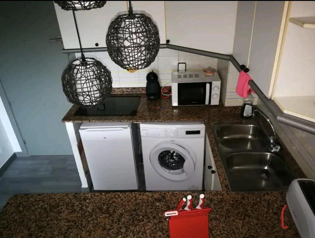 Bonito apartamento cerca de la playa Salou Exterior foto