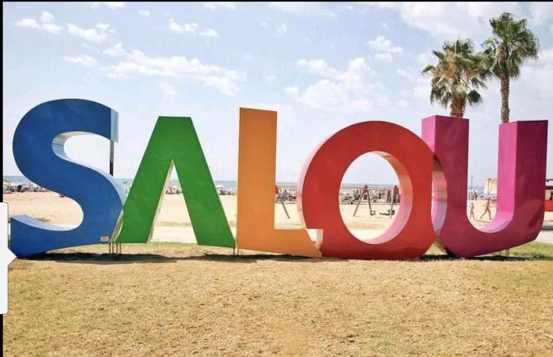 Bonito apartamento cerca de la playa Salou Exterior foto