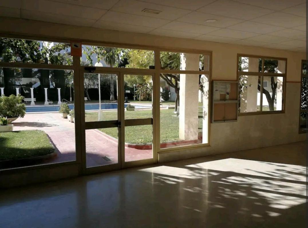 Bonito apartamento cerca de la playa Salou Exterior foto