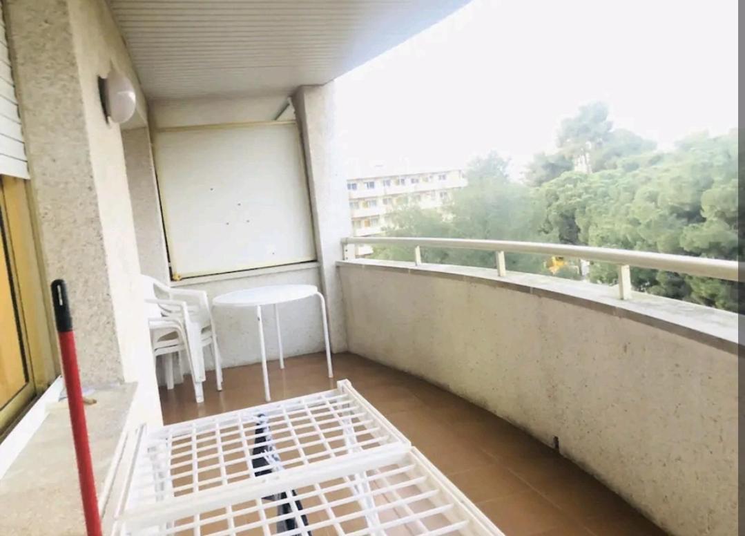 Bonito apartamento cerca de la playa Salou Exterior foto