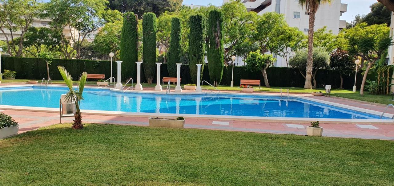 Bonito apartamento cerca de la playa Salou Exterior foto